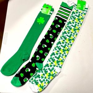 NWT St. Claire’s & ICING Pairs of Socks